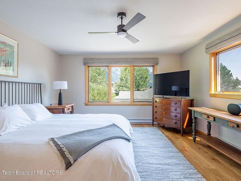 3940 N Pond Dr #13 photo 5