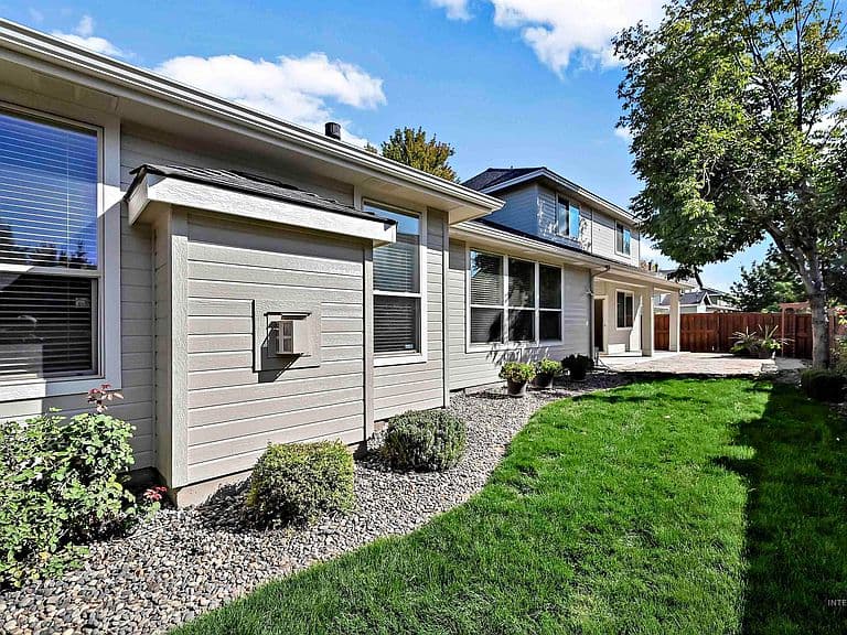 2089 W Grand Teton Dr photo 5