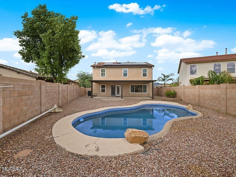 10095 N Mill Crossing Way photo 3