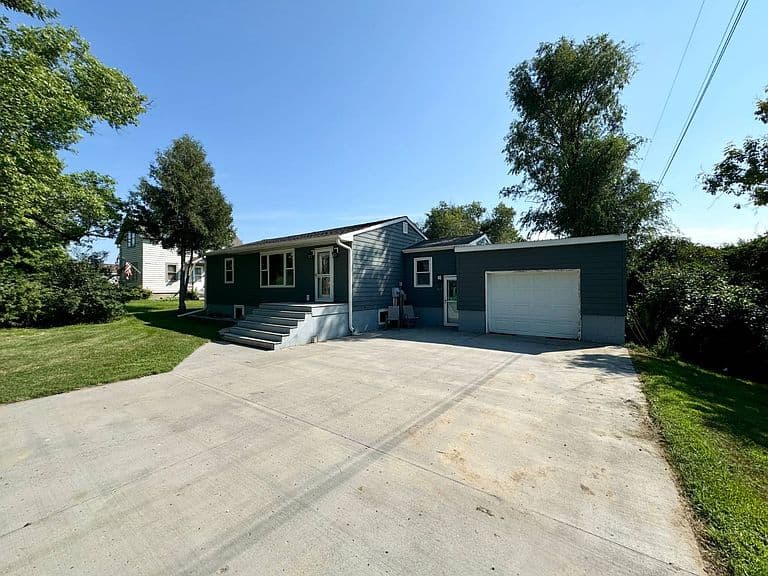 405 6th Ave photo 1
