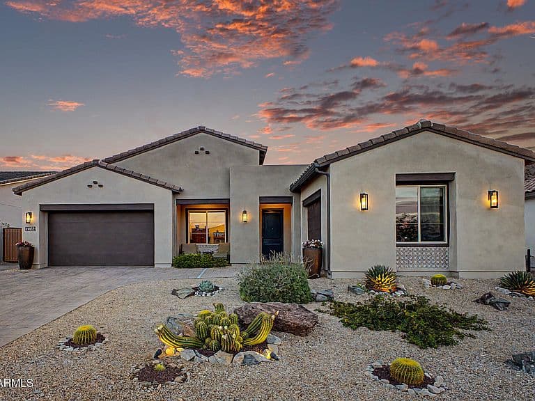 33364 N MAVERICK MOUNTAIN Trail photo 2
