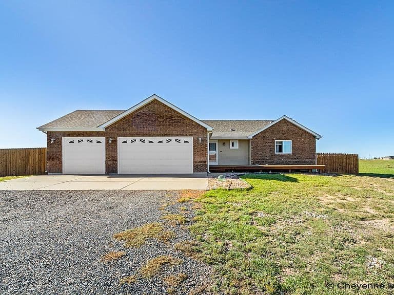 1155 Verlan Way photo 2