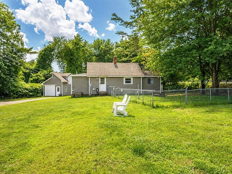 502 Concord Road photo 1