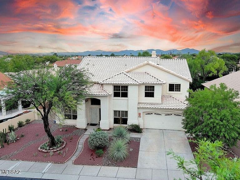 12347 N Mount Bigelow Rd photo 2