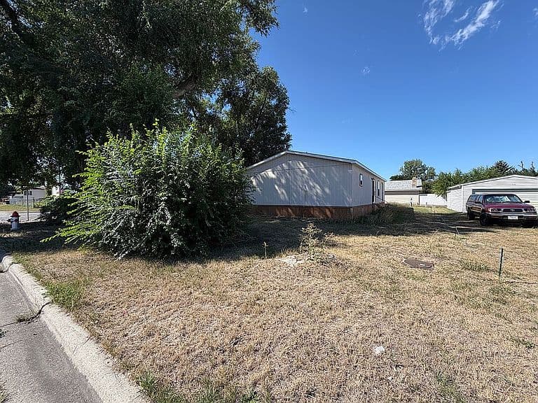 842 Arlington Dr photo 5