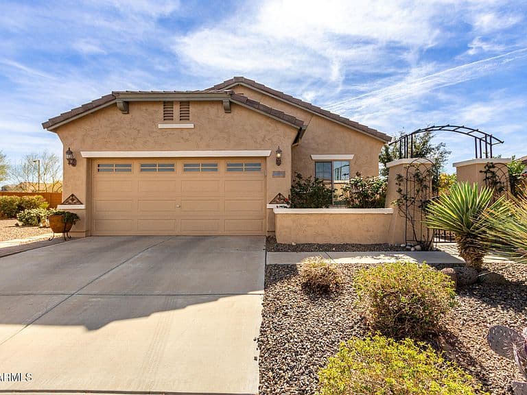26057 W SEQUOIA Drive photo 1