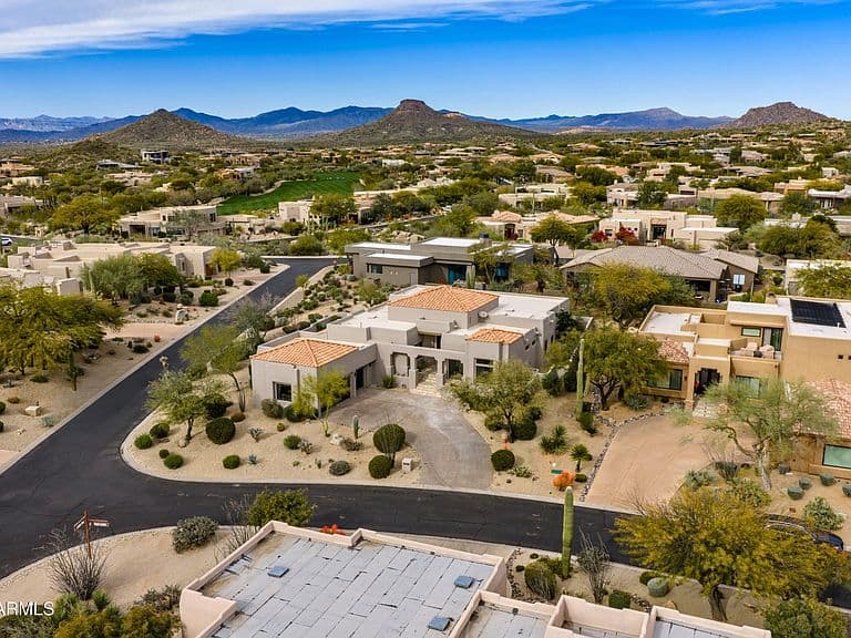 10874 E DALE Lane photo 1