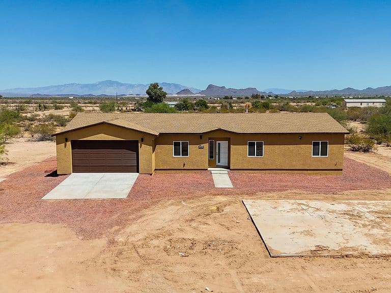 8050 N Shadows Desert Ln photo 1