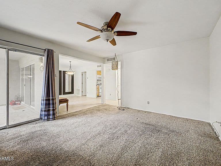 2233 E HIGHLAND Avenue #138 photo 3