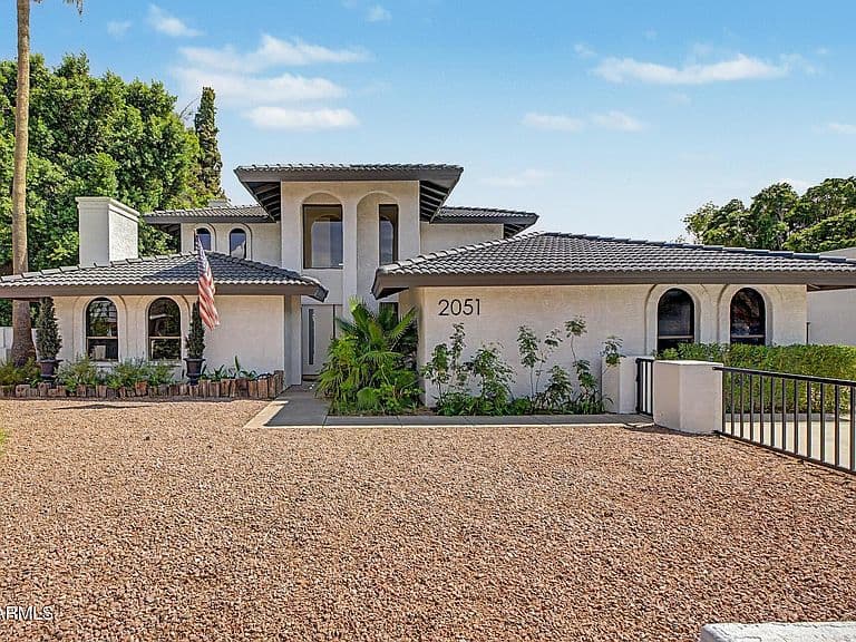 2051 E KAEL Circle photo 1