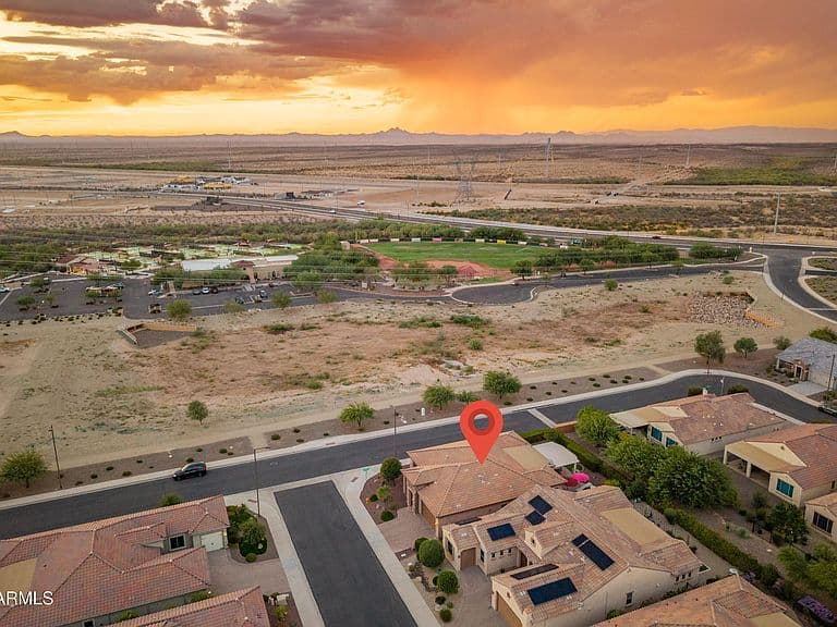 27492 W BURNETT Road photo 5