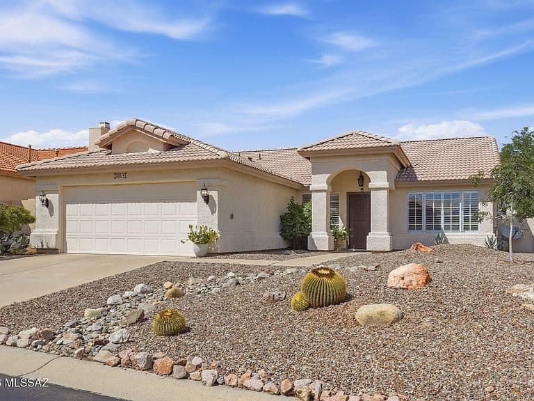 63814 E Poco Ln photo 2