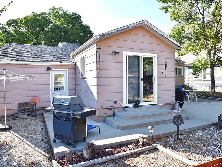 320 S Harrison Ave photo 4