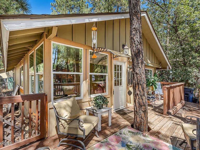 1050 E Caribou Road photo 4