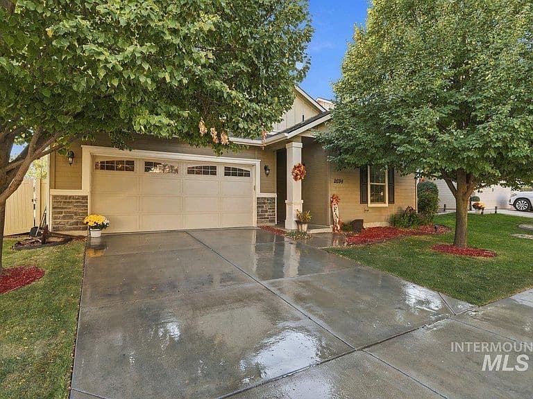 2694 S Riptide Ave photo 2