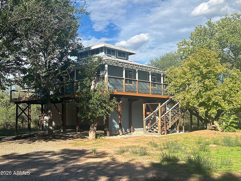 972 E ARMETTA Drive photo 1