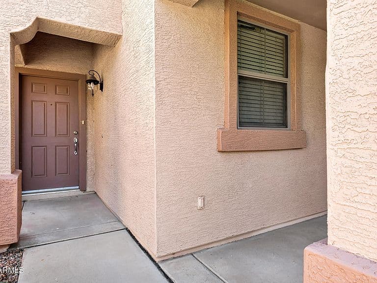 45071 W Yucca Lane photo 4