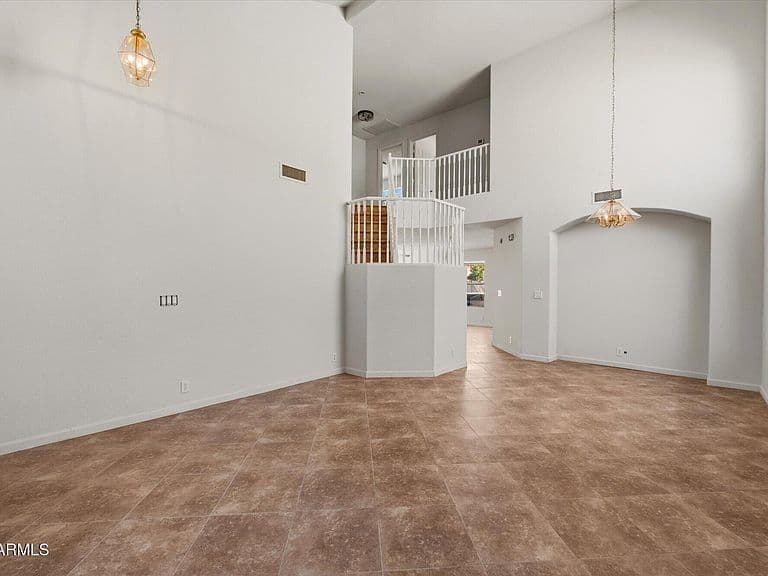 4634 E HOPI Avenue photo 3