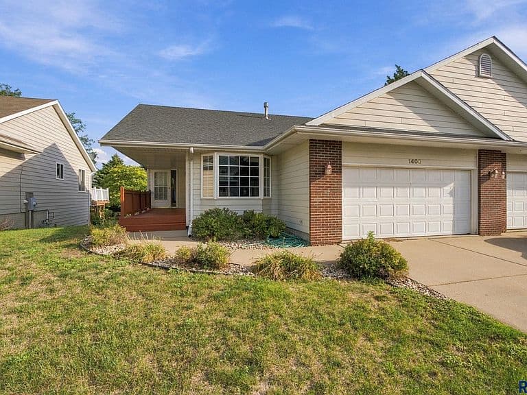 1400 E Northstar Ln photo 1