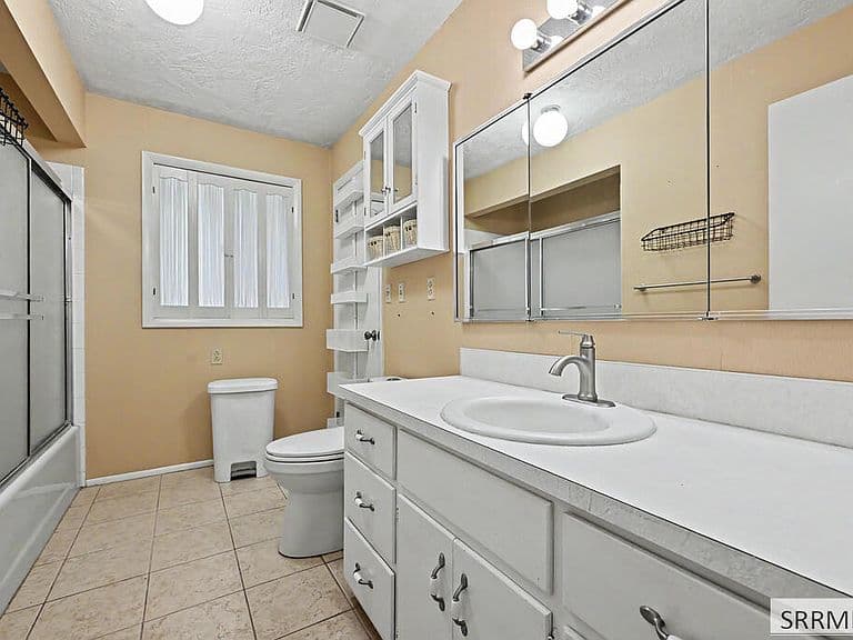 2265 Malibu Dr photo 5