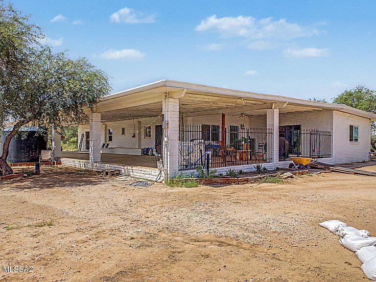 6700 S Marstellar Rd photo 4