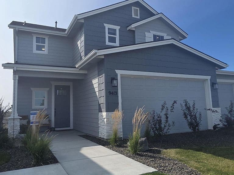 9496 S Stonefly Ave photo 2