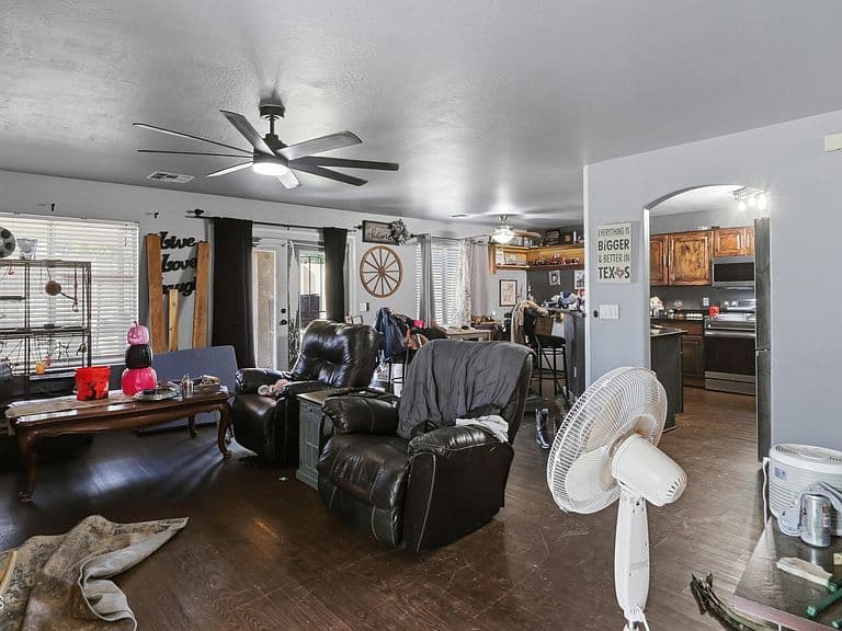 31170 N CACTUS Drive photo 4