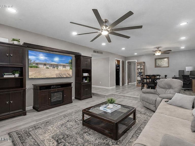 4544 W GUMINA Avenue photo 3