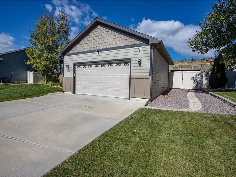 3450 Lucky Penny Ln photo 2