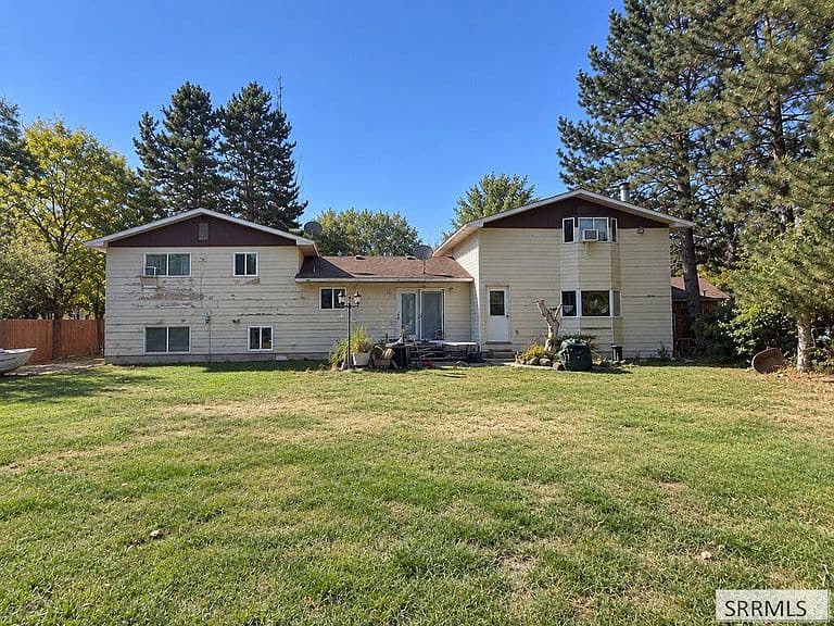 934 Elizabeth St photo 4