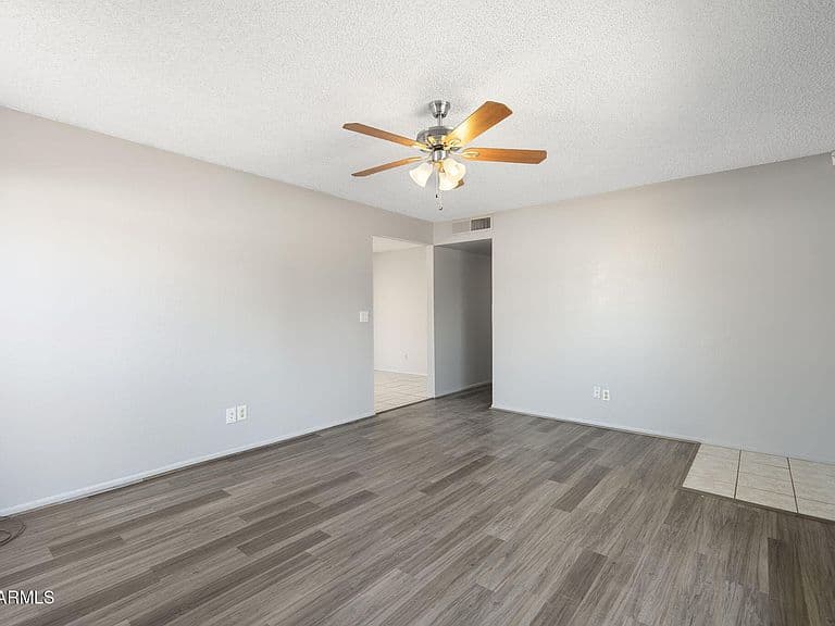 2932 E PERSHING Avenue photo 5