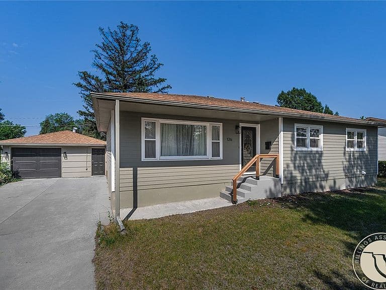 126 Ardmore Dr photo 3