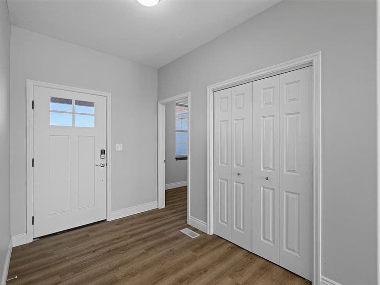 1020 Sagebrush Ln photo 3