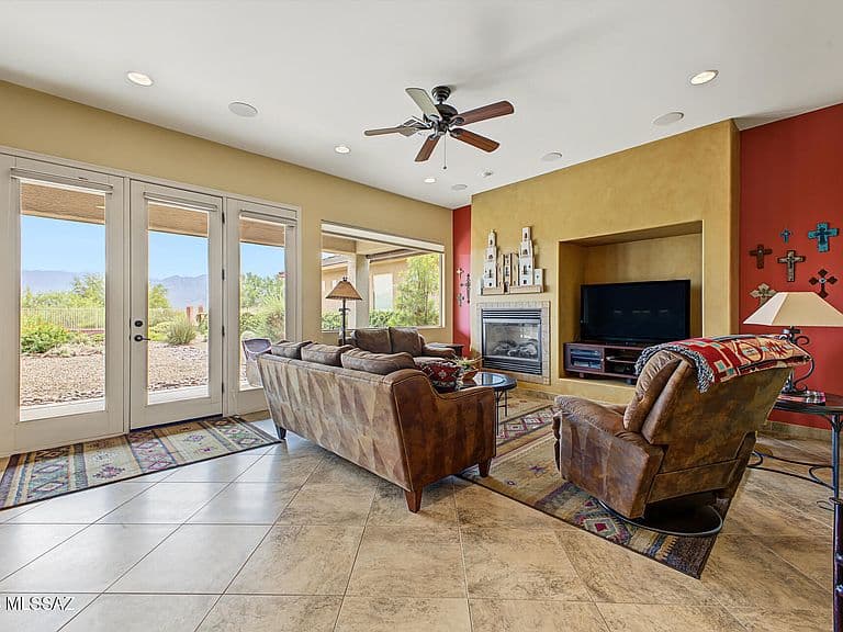 5643 S Atascosa Peak Dr photo 5
