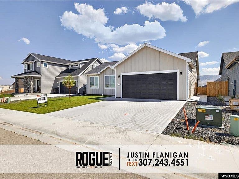4645 Shale Cir photo 5
