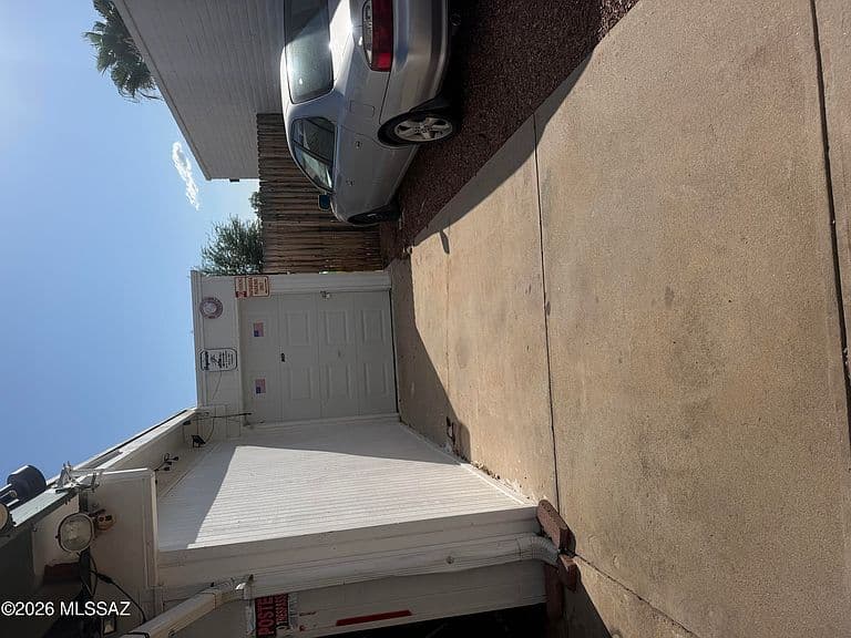 3522 S Chesin Dr photo 4