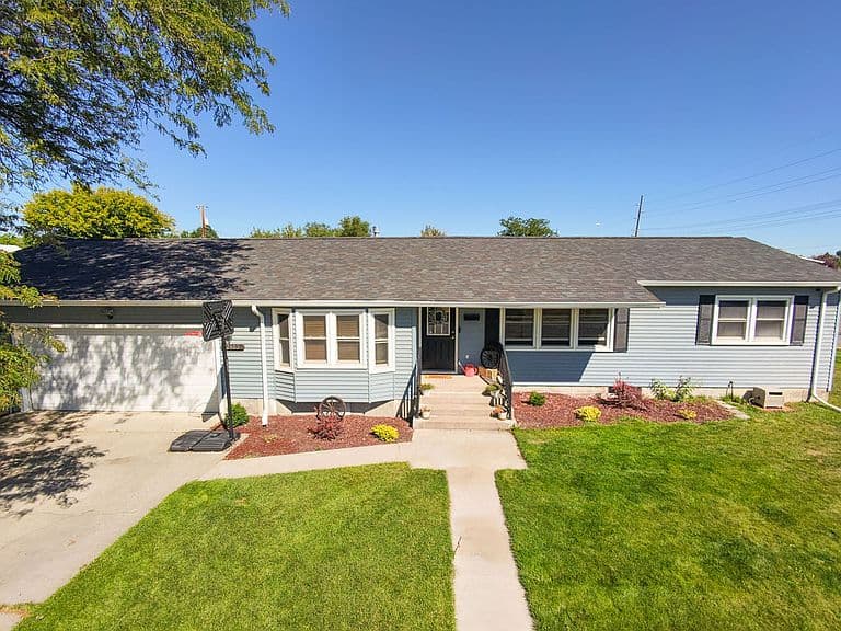 2403 Wyoming Ave photo 1