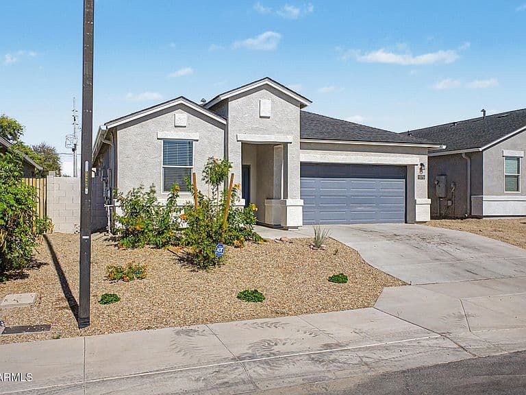 1373 S VISTA Avenue photo 3