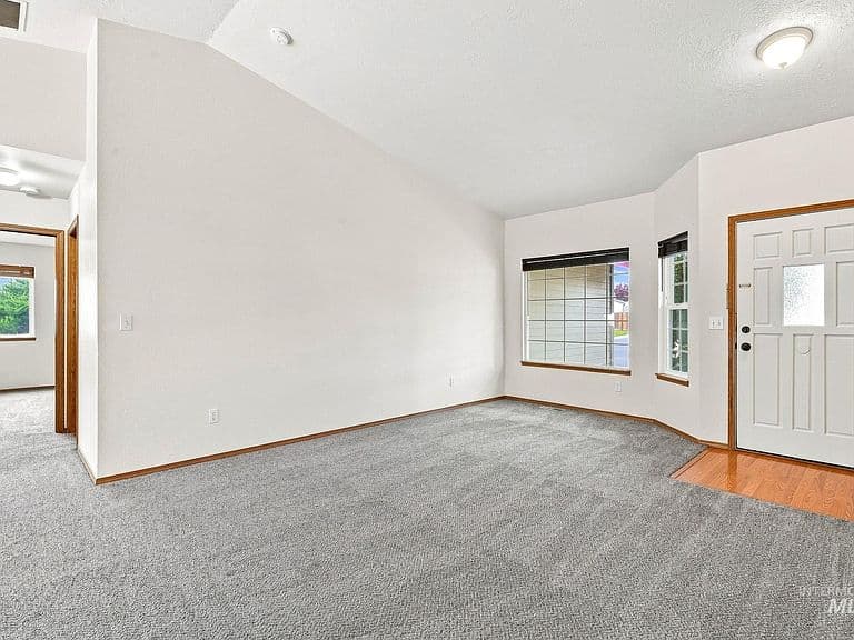617 N Terrapin Ave photo 4