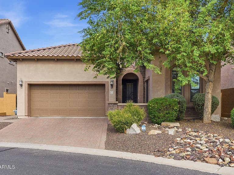 8312 E JENSEN Circle photo 2