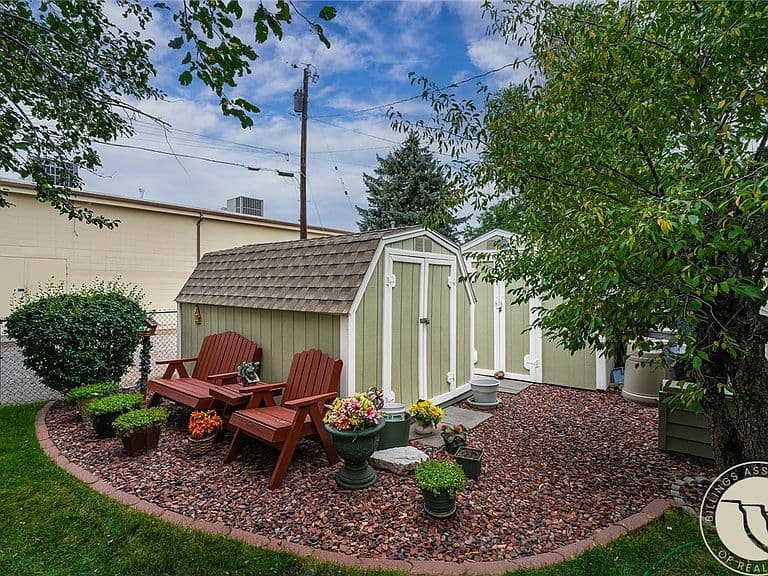 616 Glen Dr photo 4