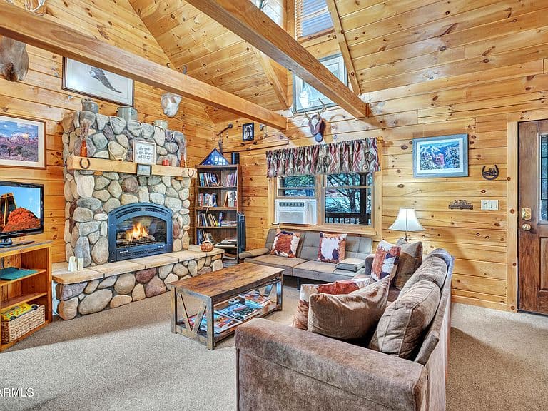 94 JUNIPER Drive photo 2