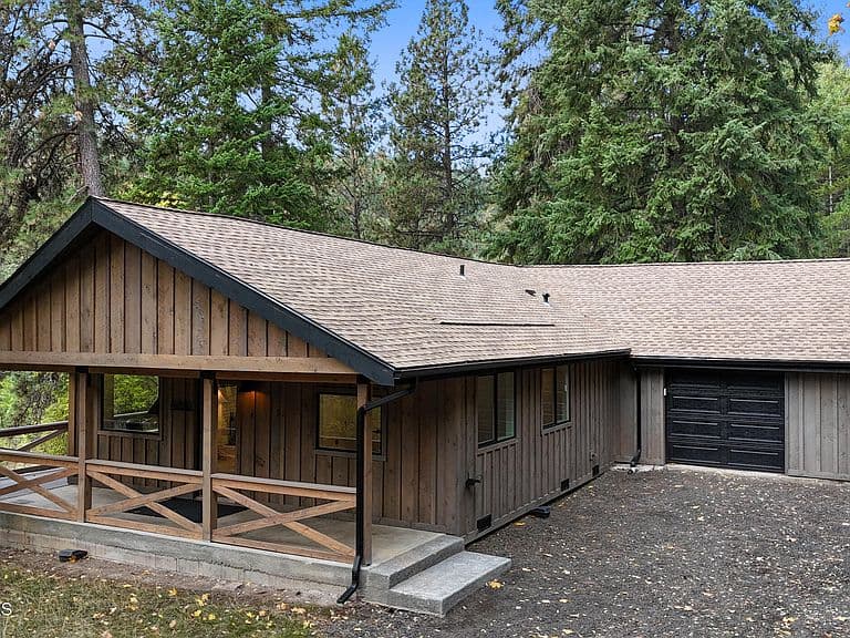 42820 S Highway 97 photo 1