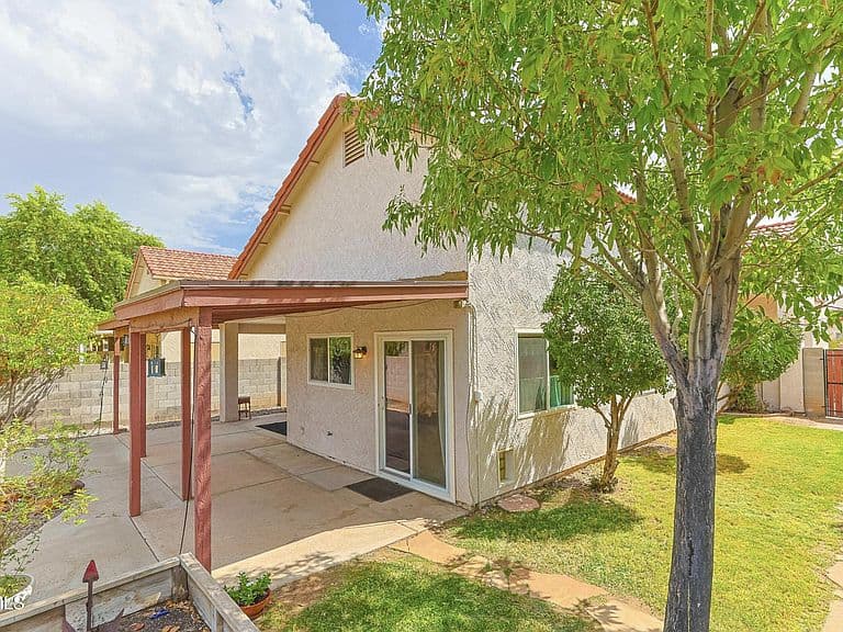 562 S DANYELL Drive photo 5