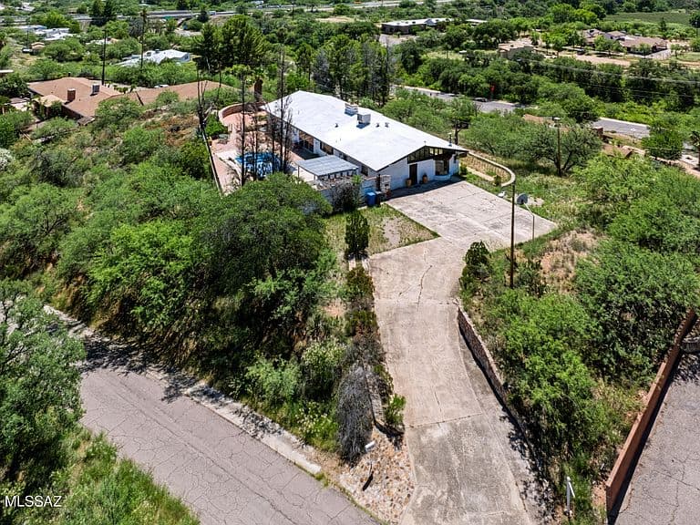 1141 W La Quinta Canada photo 3