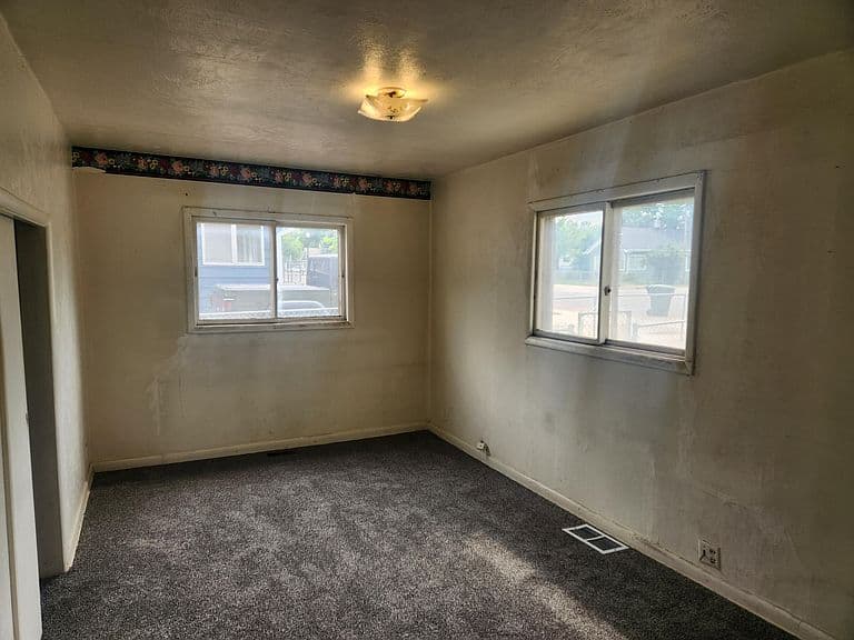 857 S Sheridan Ave photo 5