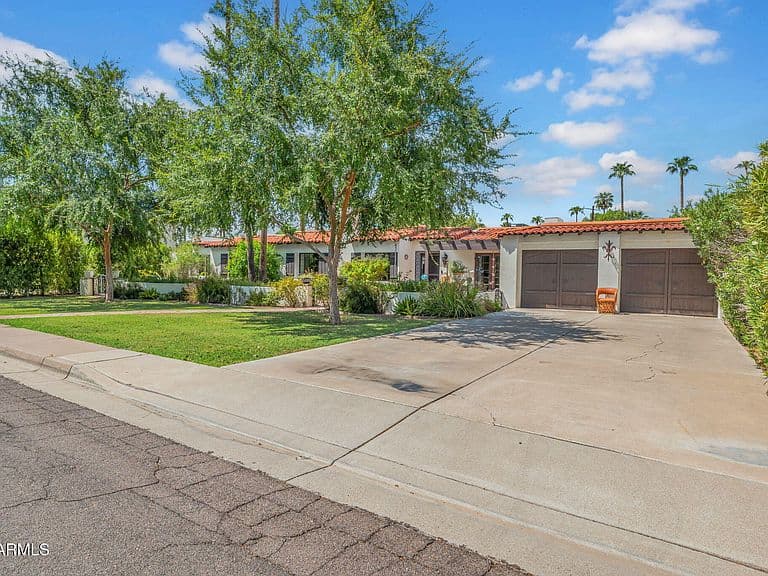 2102 ENCANTO Drive SW photo 2