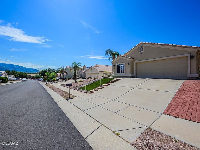 3671 W Arrowwood Pl photo 2