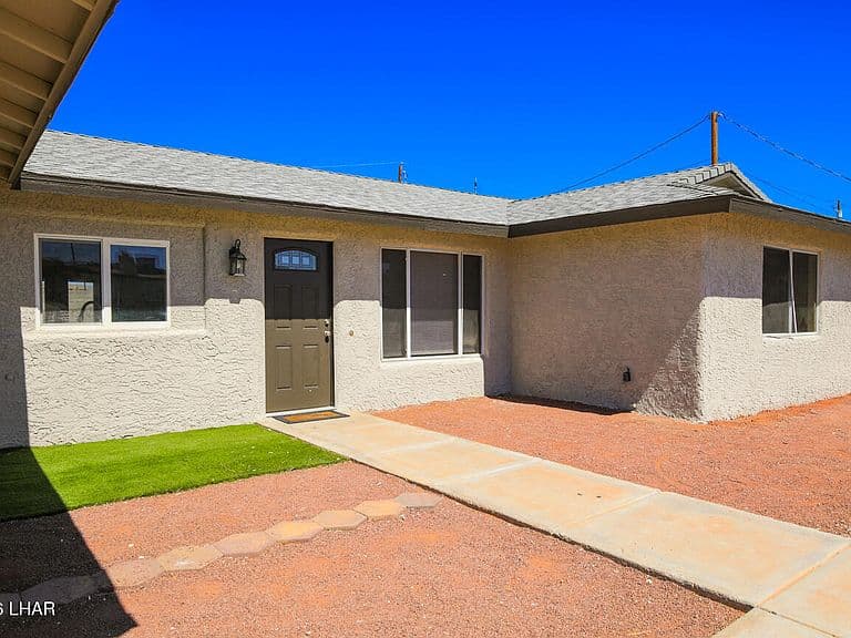 3261 Broken Arrow Dr photo 2