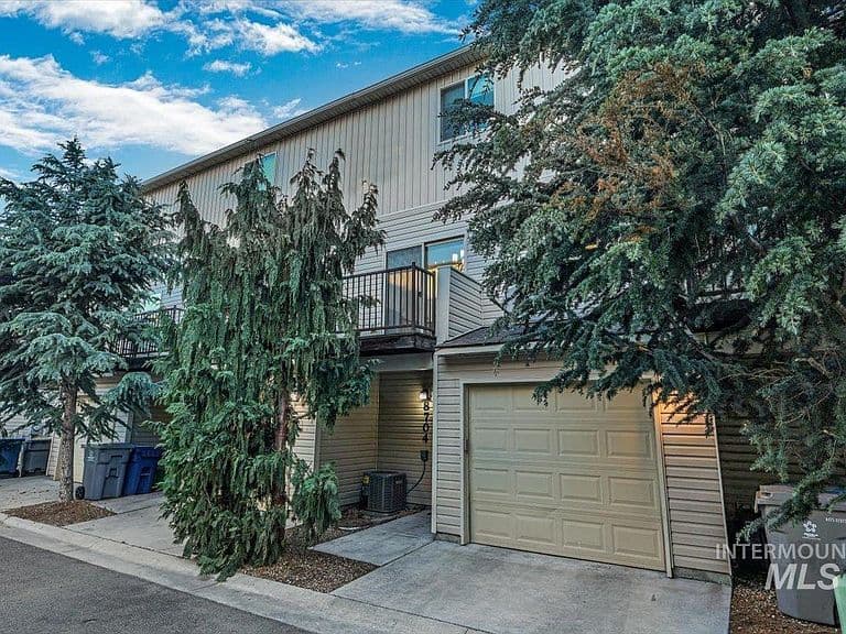 8704 W Pine Valley Ln photo 2